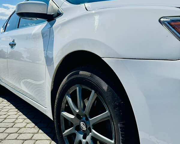 Белый Ниссан Сентра, объемом двигателя 1.8 л и пробегом 185 тыс. км за 9900 $, фото 19 на Automoto.ua