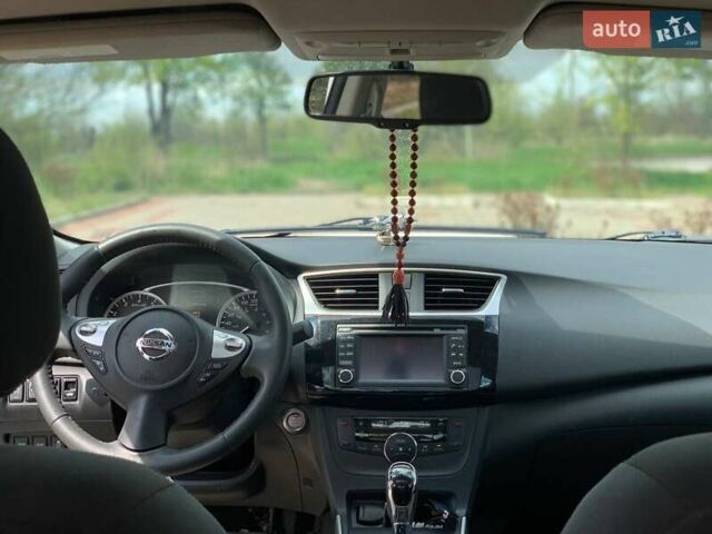 Белый Ниссан Сентра, объемом двигателя 1.8 л и пробегом 40 тыс. км за 12000 $, фото 5 на Automoto.ua