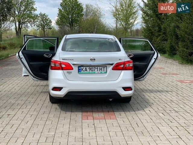 Белый Ниссан Сентра, объемом двигателя 1.8 л и пробегом 40 тыс. км за 12000 $, фото 3 на Automoto.ua