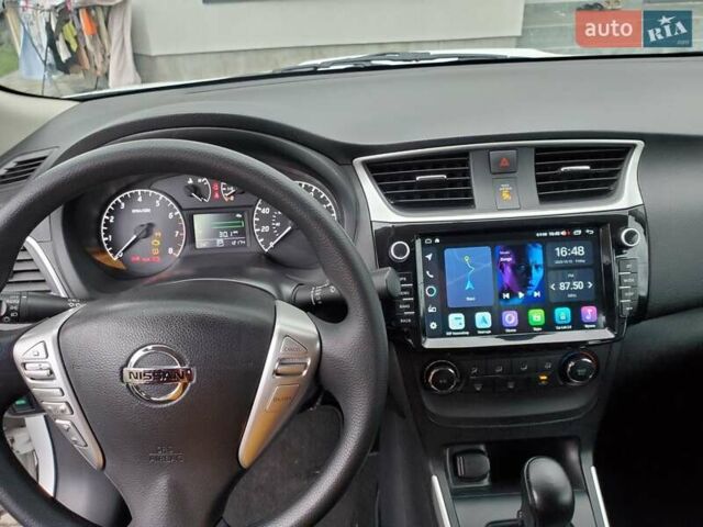 Белый Ниссан Сентра, объемом двигателя 1.8 л и пробегом 46 тыс. км за 9100 $, фото 2 на Automoto.ua