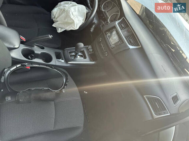 Білий Ніссан Сентра, об'ємом двигуна 1.8 л та пробігом 118 тис. км за 4850 $, фото 4 на Automoto.ua