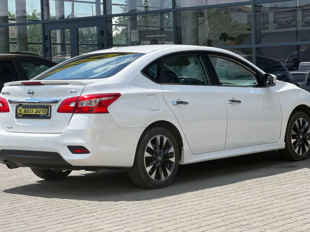 Белый Ниссан Сентра, объемом двигателя 1.8 л и пробегом 34 тыс. км за 13300 $, фото 5 на Automoto.ua