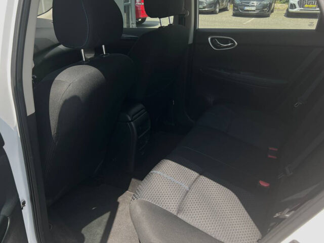 Белый Ниссан Сентра, объемом двигателя 1.8 л и пробегом 34 тыс. км за 13300 $, фото 18 на Automoto.ua