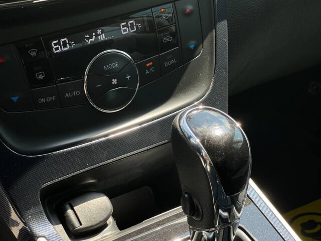 Белый Ниссан Сентра, объемом двигателя 1.8 л и пробегом 34 тыс. км за 13300 $, фото 15 на Automoto.ua