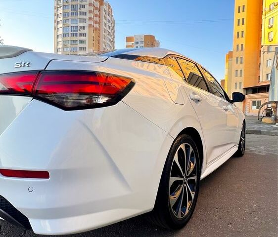 Белый Ниссан Сентра, объемом двигателя 2 л и пробегом 72 тыс. км за 14800 $, фото 8 на Automoto.ua