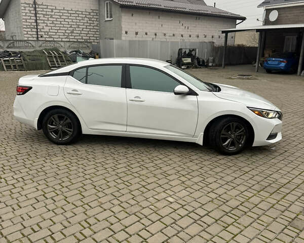 Белый Ниссан Сентра, объемом двигателя 2 л и пробегом 48 тыс. км за 14300 $, фото 1 на Automoto.ua