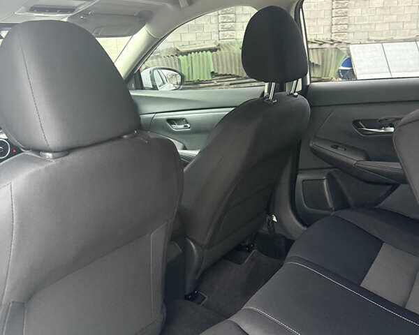 Белый Ниссан Сентра, объемом двигателя 2 л и пробегом 48 тыс. км за 14300 $, фото 10 на Automoto.ua