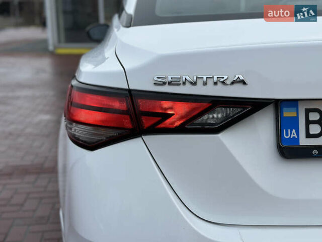 Белый Ниссан Сентра, объемом двигателя 2 л и пробегом 99 тыс. км за 12900 $, фото 8 на Automoto.ua