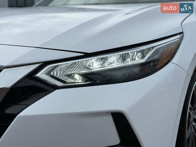 Белый Ниссан Сентра, объемом двигателя 2 л и пробегом 99 тыс. км за 12900 $, фото 7 на Automoto.ua