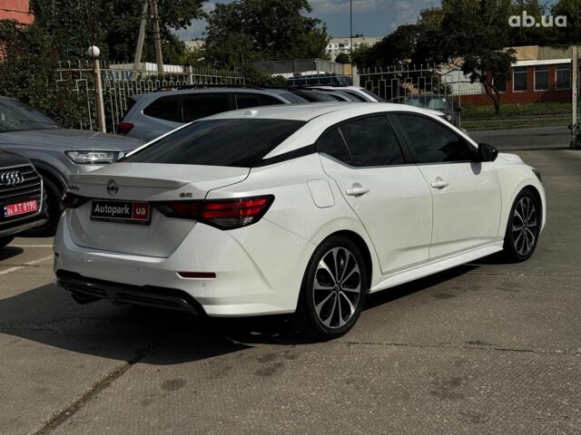 Білий Ніссан Сентра, об'ємом двигуна 2 л та пробігом 72 тис. км за 15990 $, фото 4 на Automoto.ua