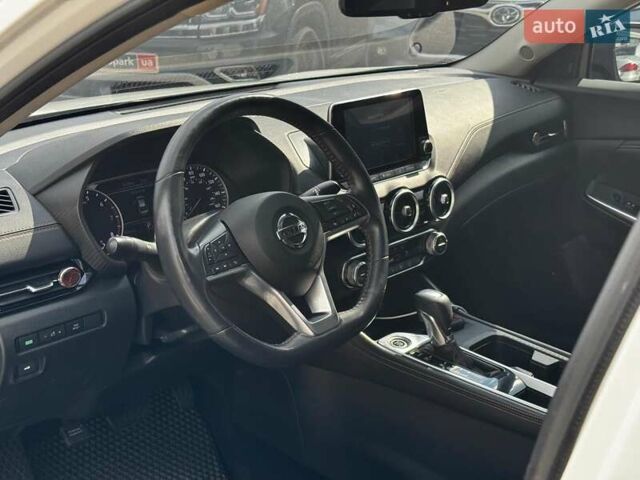 Білий Ніссан Сентра, об'ємом двигуна 2 л та пробігом 72 тис. км за 15990 $, фото 22 на Automoto.ua