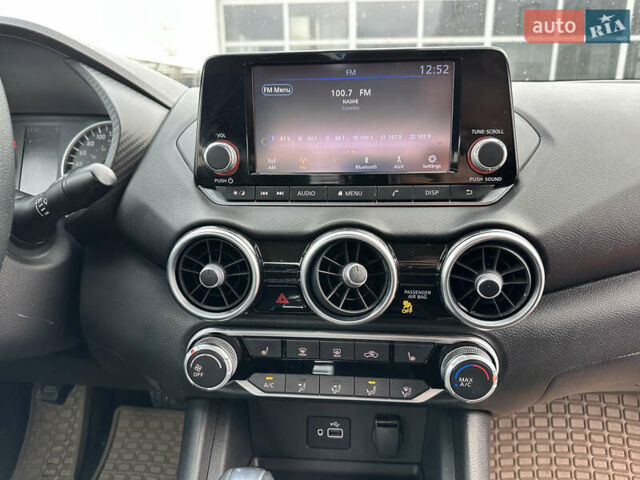 Белый Ниссан Сентра, объемом двигателя 2 л и пробегом 99 тыс. км за 12900 $, фото 15 на Automoto.ua