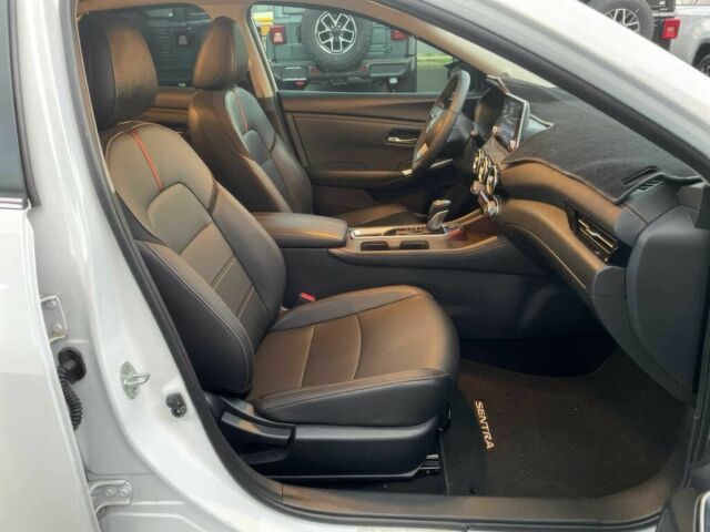 Білий Ніссан Сентра, об'ємом двигуна 2 л та пробігом 24 тис. км за 5100 $, фото 7 на Automoto.ua