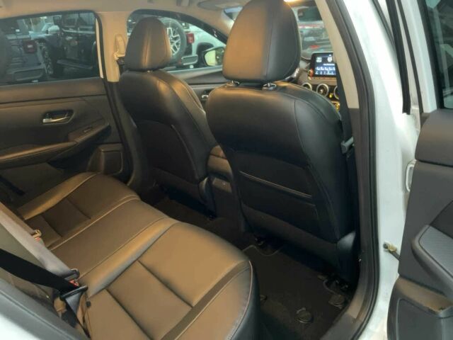 Білий Ніссан Сентра, об'ємом двигуна 2 л та пробігом 24 тис. км за 5100 $, фото 8 на Automoto.ua