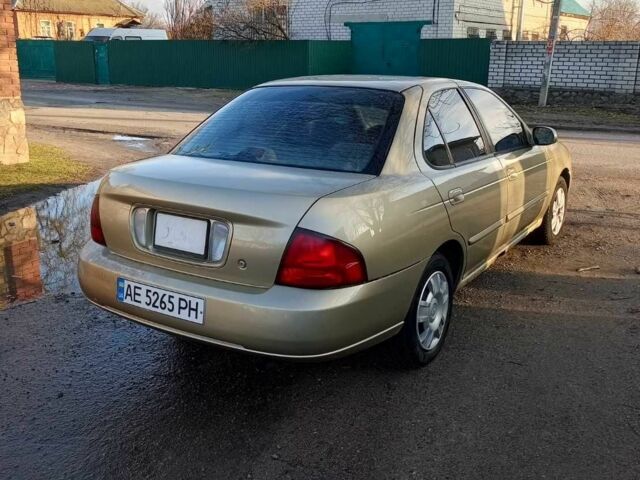 Бежевий Ніссан Сентра, об'ємом двигуна 1.8 л та пробігом 1 тис. км за 1000 $, фото 2 на Automoto.ua