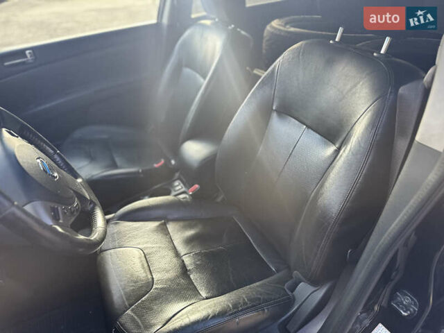 Черный Ниссан Сентра, объемом двигателя 2 л и пробегом 132 тыс. км за 5000 $, фото 15 на Automoto.ua