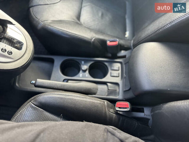 Черный Ниссан Сентра, объемом двигателя 2 л и пробегом 132 тыс. км за 5000 $, фото 19 на Automoto.ua