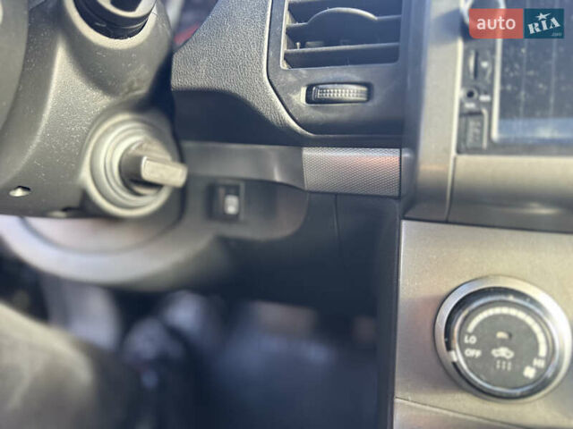 Черный Ниссан Сентра, объемом двигателя 2 л и пробегом 132 тыс. км за 5000 $, фото 13 на Automoto.ua