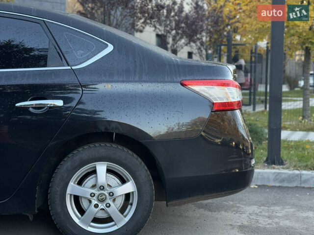 Ниссан Сентра 2013 в Киеве на Automoto.ua Черный Ниссан Сентра, объемом двигателя 1.8 л и пробегом 186 тыс. км за 6600 $, фото 5 на Automoto.ua