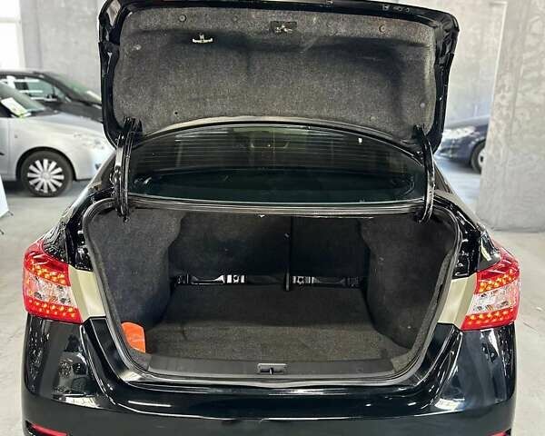 Ніссан Сентра 2014 у Кам'янське (Дніпродзержинськ) на Automoto.ua Чорний Ніссан Сентра, об'ємом двигуна 1.8 л та пробігом 163 тис. км за 9400 $, фото 5 на Automoto.ua