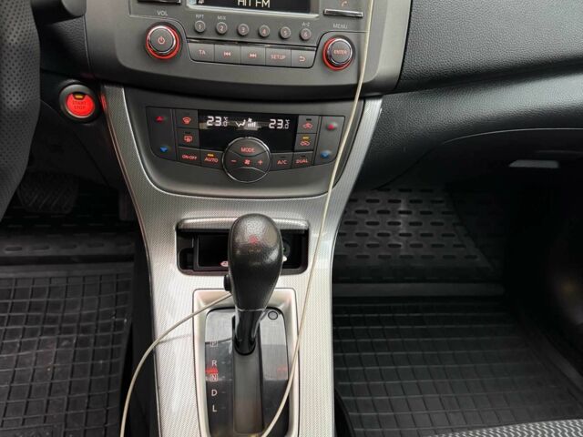 Чорний Ніссан Сентра, об'ємом двигуна 1.6 л та пробігом 195 тис. км за 8600 $, фото 17 на Automoto.ua