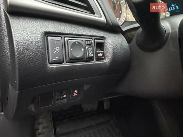 Чорний Ніссан Сентра, об'ємом двигуна 1.6 л та пробігом 195 тис. км за 8600 $, фото 21 на Automoto.ua