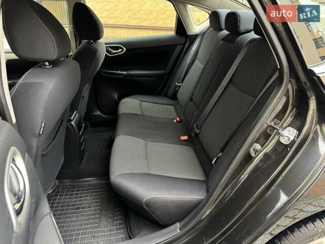 Чорний Ніссан Сентра, об'ємом двигуна 1.6 л та пробігом 195 тис. км за 8600 $, фото 12 на Automoto.ua