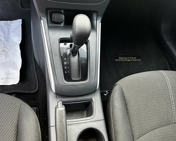 Черный Ниссан Сентра, объемом двигателя 1.8 л и пробегом 145 тыс. км за 7800 $, фото 11 на Automoto.ua