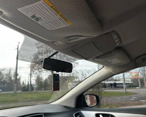 Черный Ниссан Сентра, объемом двигателя 1.8 л и пробегом 145 тыс. км за 7800 $, фото 16 на Automoto.ua