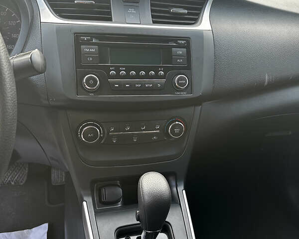 Черный Ниссан Сентра, объемом двигателя 1.8 л и пробегом 145 тыс. км за 7800 $, фото 10 на Automoto.ua