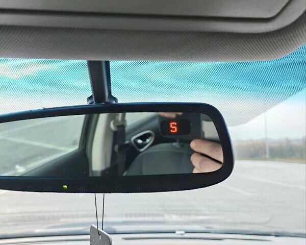 Черный Ниссан Сентра, объемом двигателя 1.8 л и пробегом 120 тыс. км за 9900 $, фото 9 на Automoto.ua