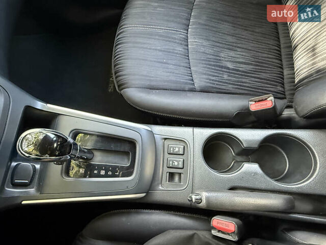 Черный Ниссан Сентра, объемом двигателя 1.8 л и пробегом 156 тыс. км за 8500 $, фото 1 на Automoto.ua