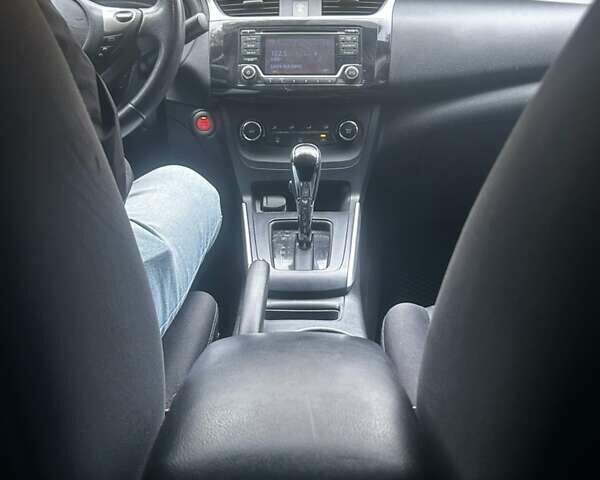 Черный Ниссан Сентра, объемом двигателя 1.8 л и пробегом 150 тыс. км за 7000 $, фото 21 на Automoto.ua