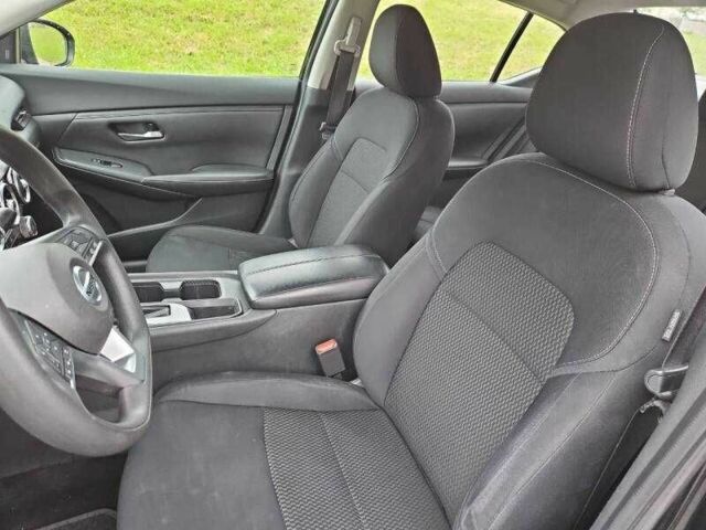 Черный Ниссан Сентра, объемом двигателя 2 л и пробегом 32 тыс. км за 2700 $, фото 4 на Automoto.ua