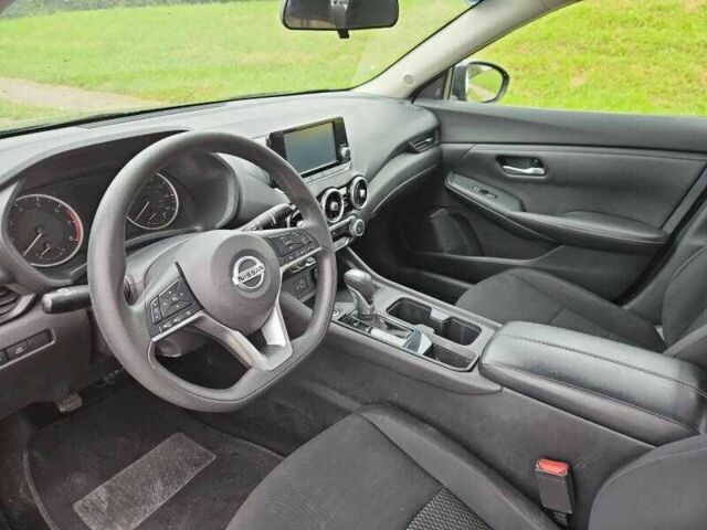 Черный Ниссан Сентра, объемом двигателя 2 л и пробегом 32 тыс. км за 2700 $, фото 5 на Automoto.ua