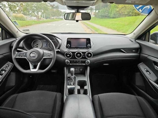 Черный Ниссан Сентра, объемом двигателя 2 л и пробегом 32 тыс. км за 2700 $, фото 6 на Automoto.ua