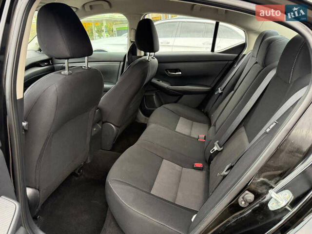 Черный Ниссан Сентра, объемом двигателя 2 л и пробегом 173 тыс. км за 13200 $, фото 10 на Automoto.ua