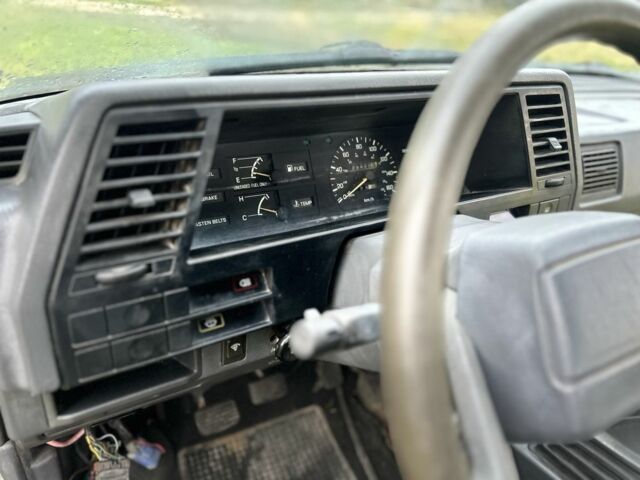 Сірий Ніссан Сентра, об'ємом двигуна 1.6 л та пробігом 220 тис. км за 899 $, фото 2 на Automoto.ua