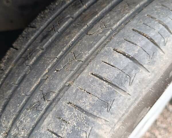 Серый Ниссан Сентра, объемом двигателя 1.6 л и пробегом 292 тыс. км за 2200 $, фото 17 на Automoto.ua