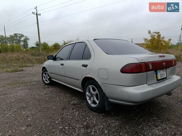 Серый Ниссан Сентра, объемом двигателя 1.6 л и пробегом 292 тыс. км за 2200 $, фото 5 на Automoto.ua
