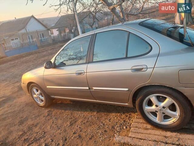 Серый Ниссан Сентра, объемом двигателя 1.8 л и пробегом 214 тыс. км за 4100 $, фото 7 на Automoto.ua