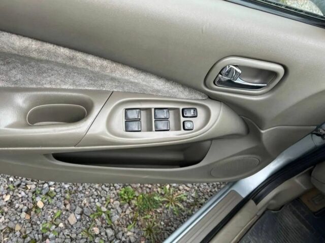 Серый Ниссан Сентра, объемом двигателя 0 л и пробегом 250 тыс. км за 2999 $, фото 3 на Automoto.ua