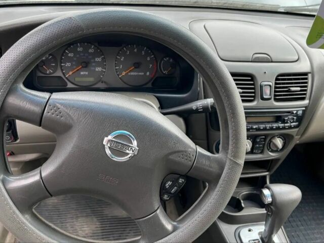 Серый Ниссан Сентра, объемом двигателя 0 л и пробегом 250 тыс. км за 2999 $, фото 2 на Automoto.ua