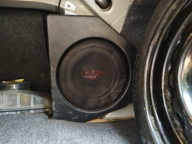 Серый Ниссан Сентра, объемом двигателя 1.8 л и пробегом 156 тыс. км за 3700 $, фото 4 на Automoto.ua