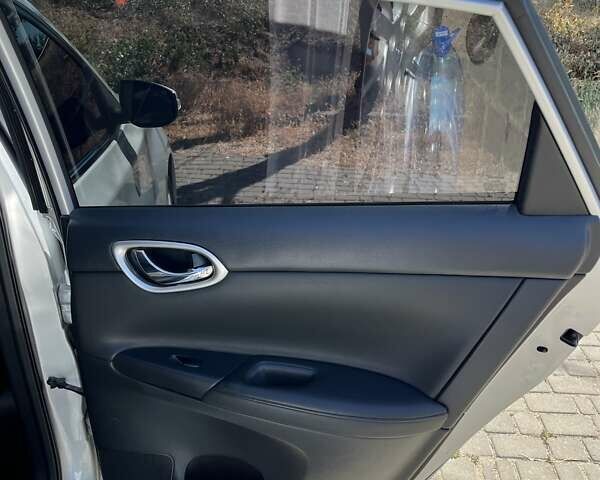 Серый Ниссан Сентра, объемом двигателя 1.77 л и пробегом 170 тыс. км за 9400 $, фото 35 на Automoto.ua