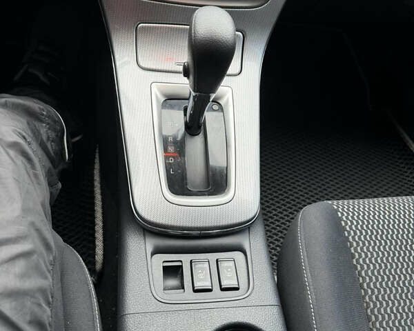 Серый Ниссан Сентра, объемом двигателя 1.6 л и пробегом 158 тыс. км за 9000 $, фото 6 на Automoto.ua