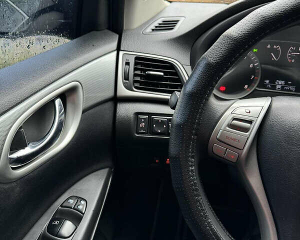 Серый Ниссан Сентра, объемом двигателя 1.6 л и пробегом 158 тыс. км за 9000 $, фото 8 на Automoto.ua