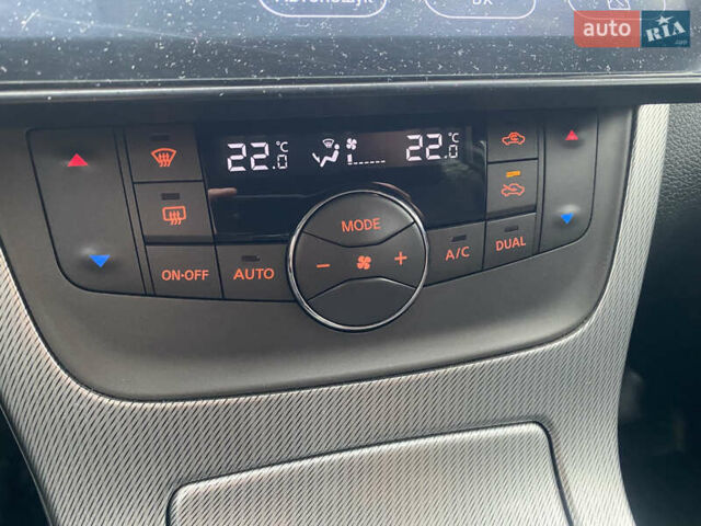 Серый Ниссан Сентра, объемом двигателя 1.6 л и пробегом 100 тыс. км за 9200 $, фото 29 на Automoto.ua