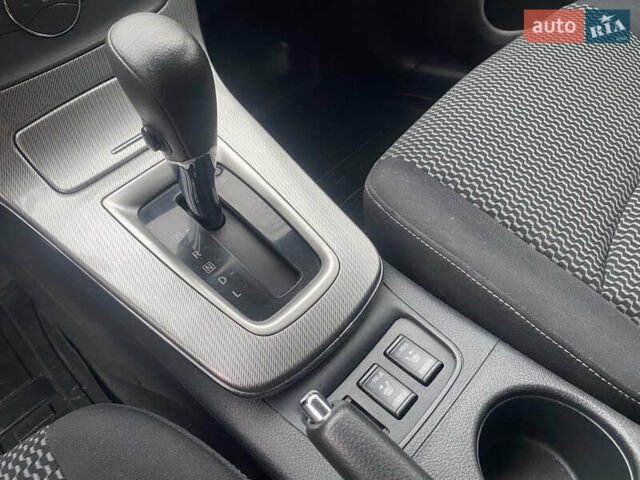 Серый Ниссан Сентра, объемом двигателя 1.6 л и пробегом 100 тыс. км за 9200 $, фото 23 на Automoto.ua