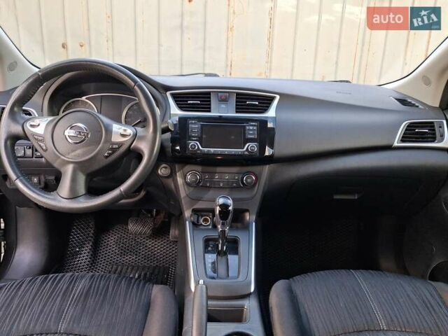 Сірий Ніссан Сентра, об'ємом двигуна 1.8 л та пробігом 131 тис. км за 9900 $, фото 5 на Automoto.ua